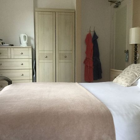סידמות' The Groveside Guest House מראה חיצוני תמונה