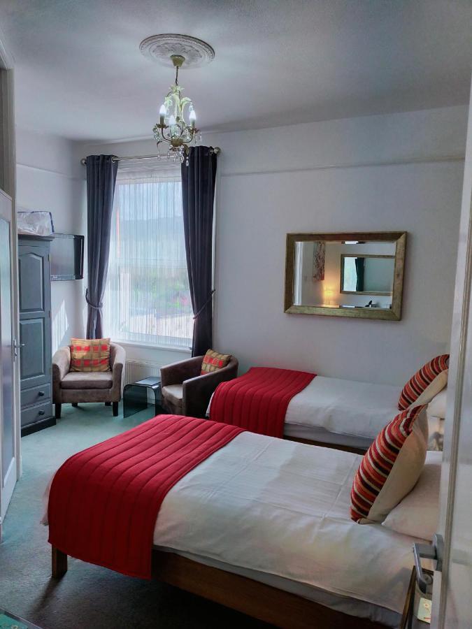 סידמות' The Groveside Guest House מראה חיצוני תמונה