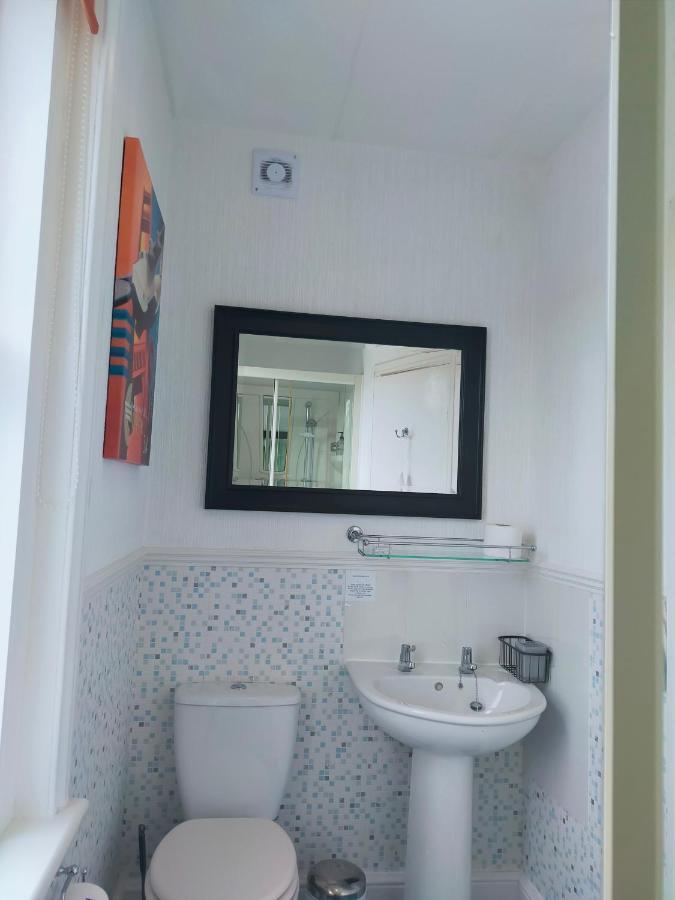 סידמות' The Groveside Guest House מראה חיצוני תמונה