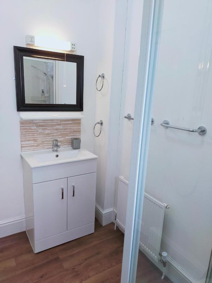 סידמות' The Groveside Guest House מראה חיצוני תמונה
